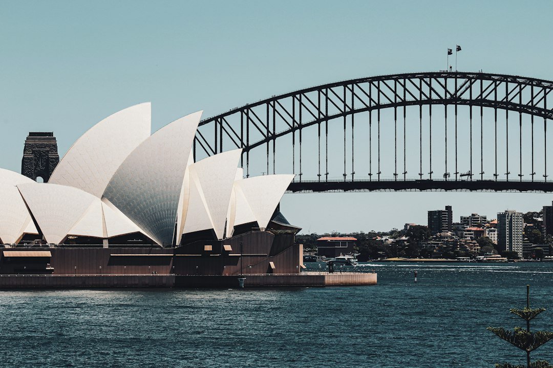 Defence Culture Criticised Amid Australian Political Tension